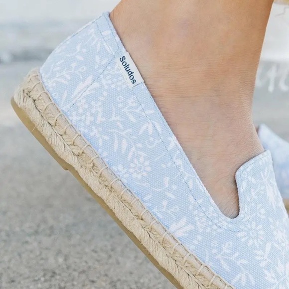 Soludos Blue Bonnet Smoking Slipper - Picture 3 of 3